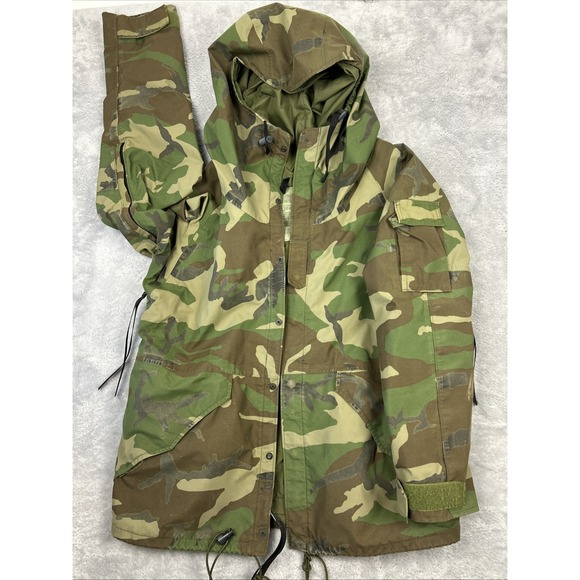 US Military ECWCS Cold Weather Mens Camoflage Parka Gortex8415-01-228-1316 Med